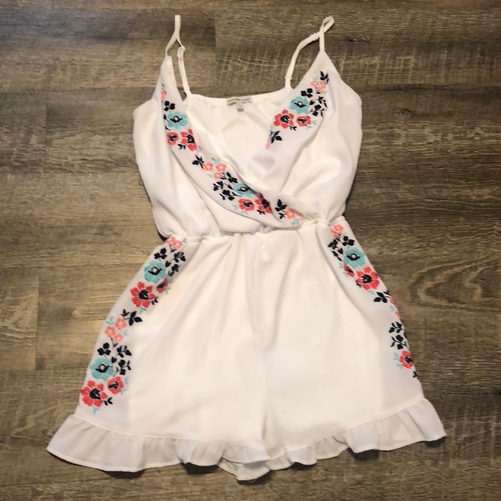 White romper size small